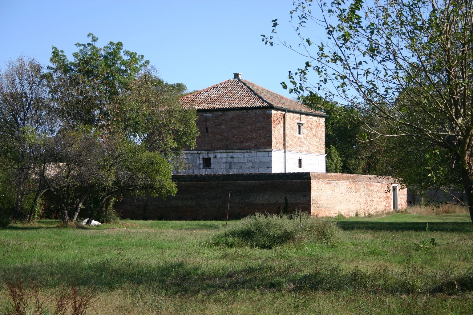 Lazzaretto Novo, Venice's Laguna, Italy (73).JPG